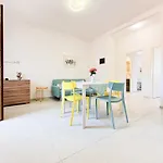 Porta A Mare 아파트 *